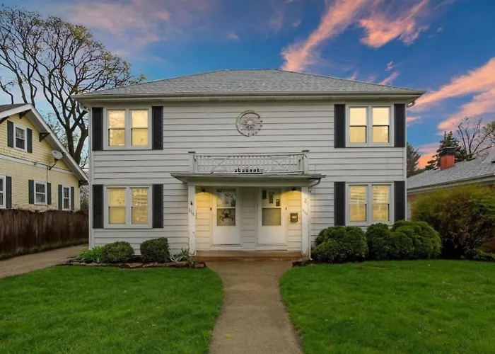 Apartment Lovely Duplex In Dt Near Naval Base *
